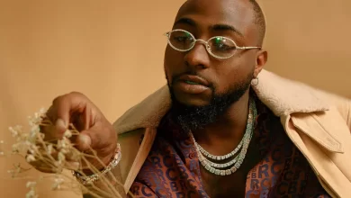 Photo of Nigerians React As Davido Accuses Nail Technicians And Hairdressers Of Gossiping