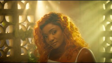 Photo of VIDEO: Simi – Naked Wire